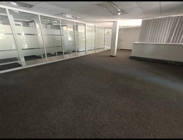 BUSINESS PROPERTY TO RENT IN WELTEVREDEN PARK